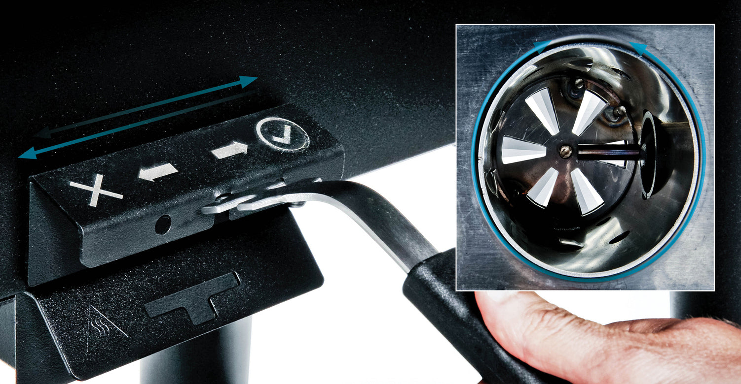 Broil King Regal Pellet 500 PRO Smoker/Grill with Rotisserie Kit – Advanced Grilling Technology