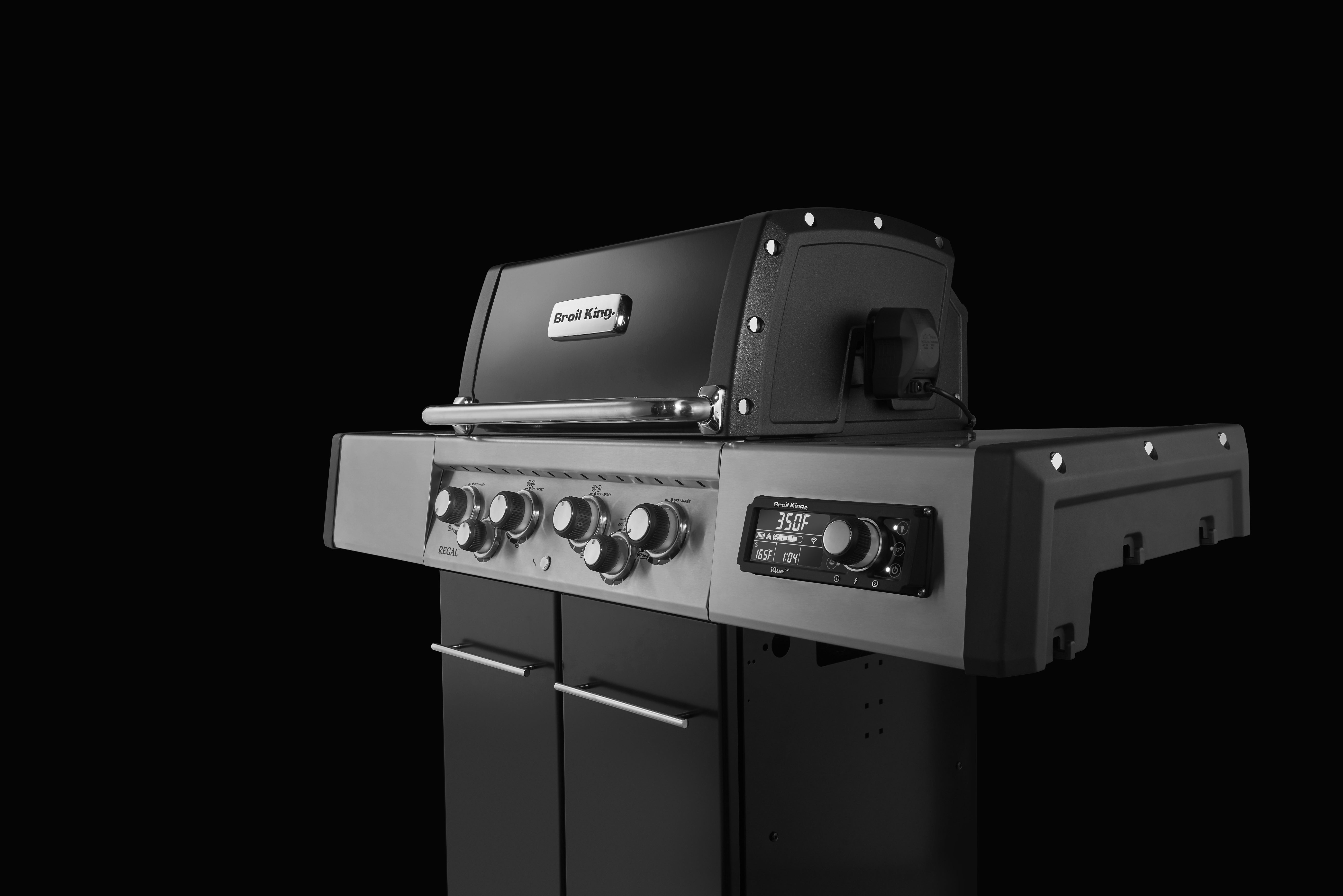 Broil King Regal Q 490 Pro IR with iQue Technology – Advanced Grilling Precision