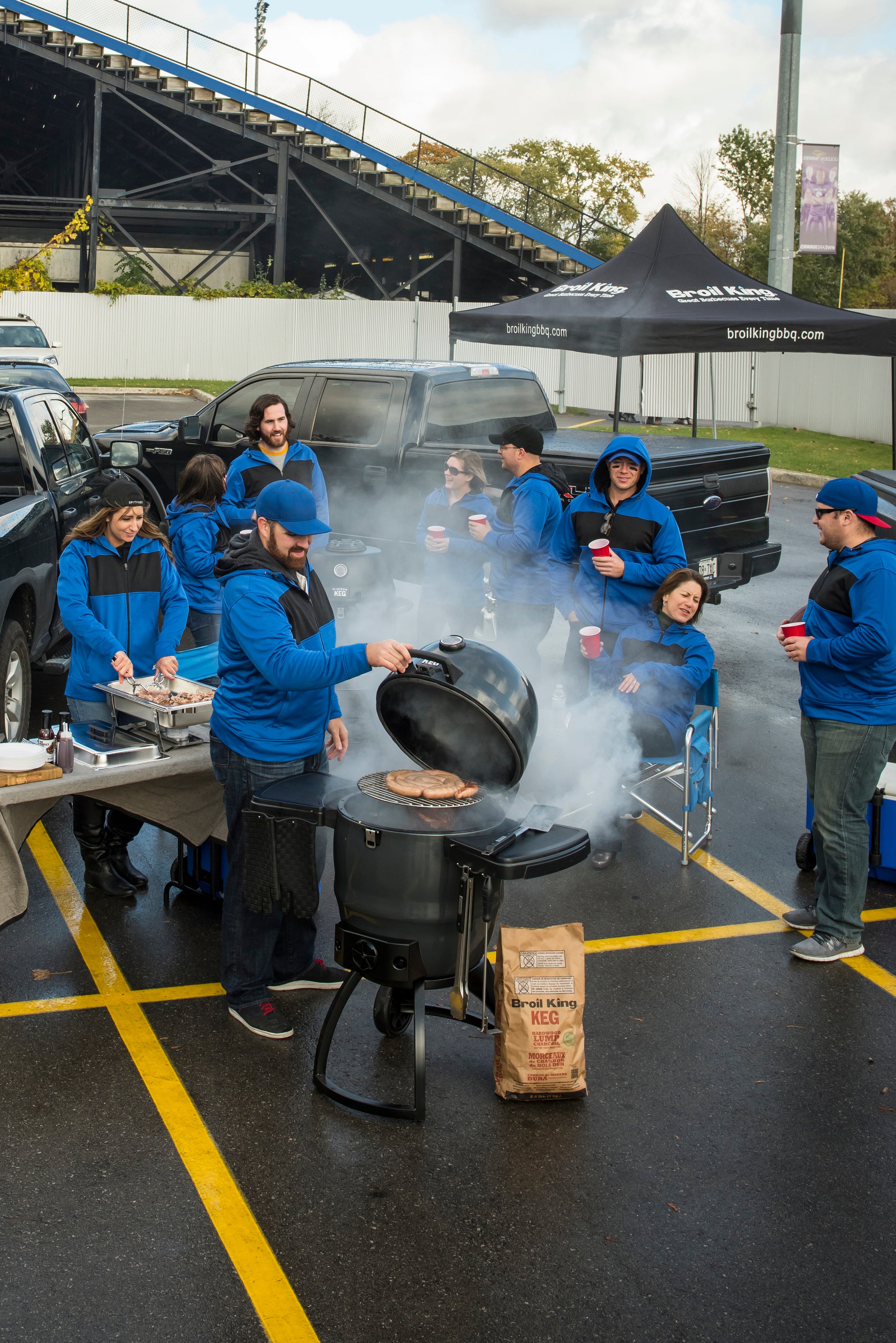 Broil King Keg 5000 Steel Charcoal Kamado Grill – Unmatched Durability and Precision